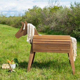 Meppi houten paard voor in de tuin