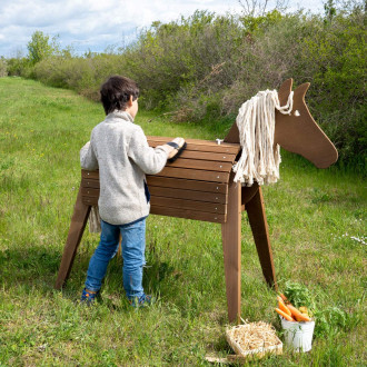 Meppi cavallo in legno per giardino